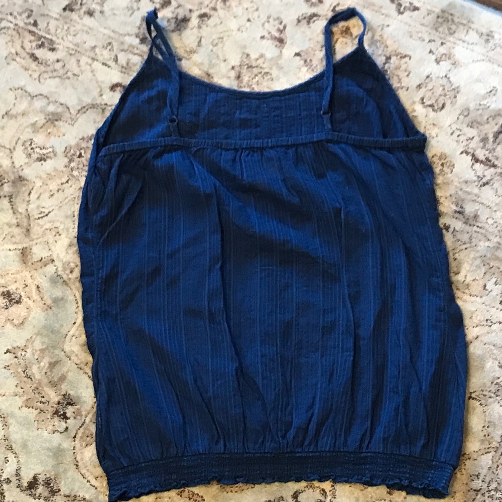 Junior's tank top; non-smoking home - Picture 3 of 5
